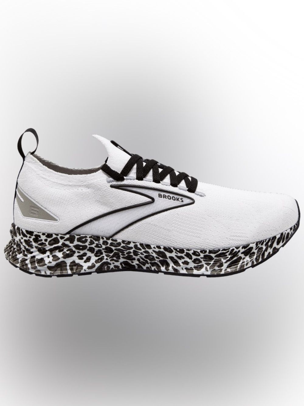 Brooks Levitate StealthFit 6 Leopard Running Shoes White Black Women’s 7.5
